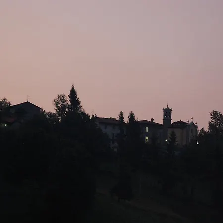 Alojamento de Acomodação e Pequeno-almoço Castello Regina Brembilla